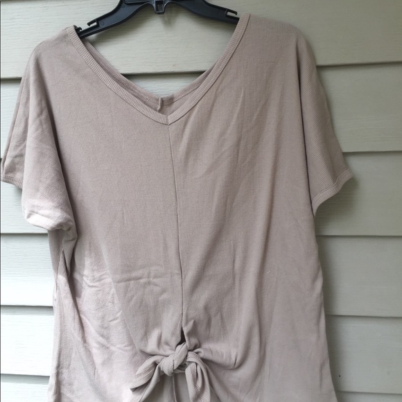 Top - Picture 2 of 2